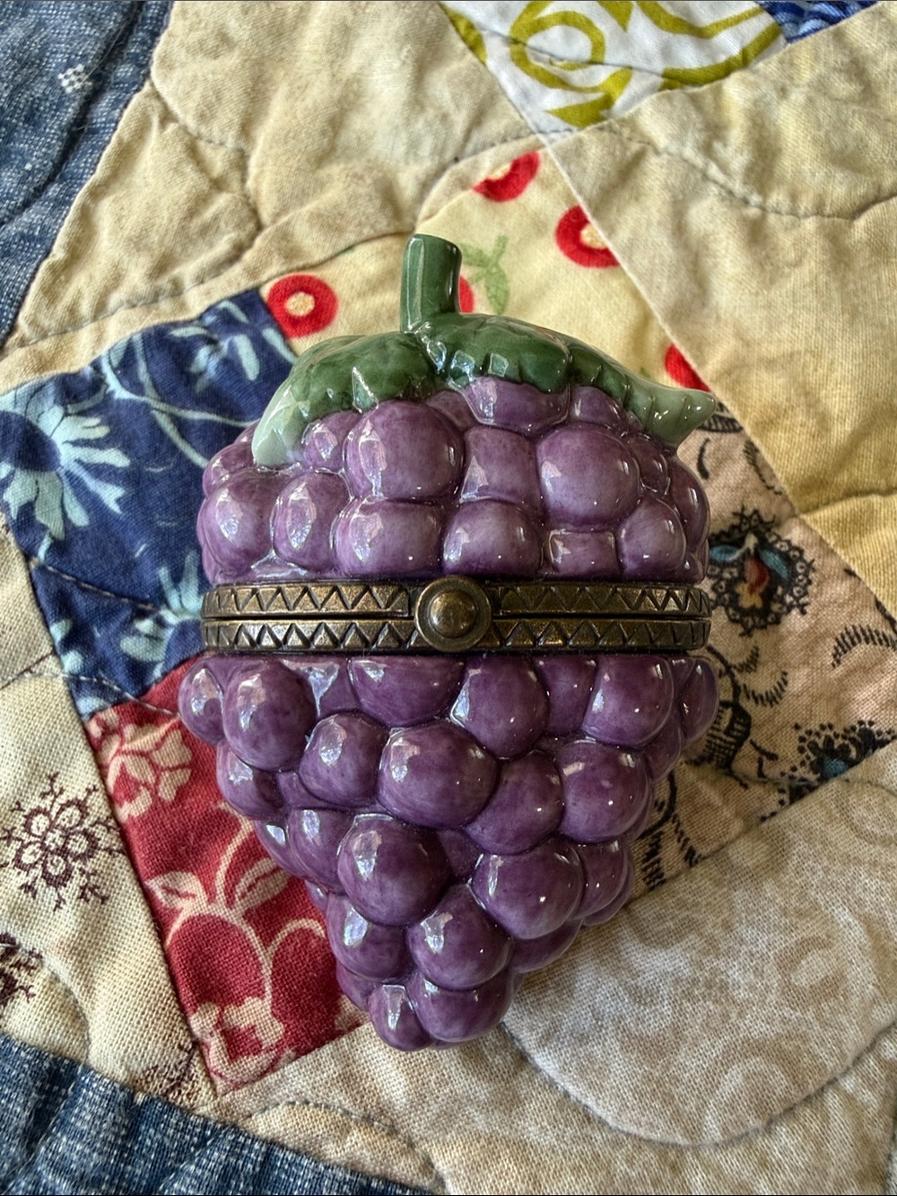 Vintage Midwest Cannon Falls Grape Porcelain Trinket Box